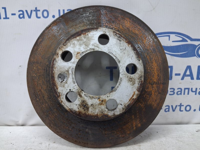 Запчасть диск тормозной задний Skoda Fabia 2007-2014 5J 1.4 diesel 1J0615601N Б/У Диск тормозной задний Skoda Fabia 2007-2014 5J 1.4 diesel 1J0615601N Б/У