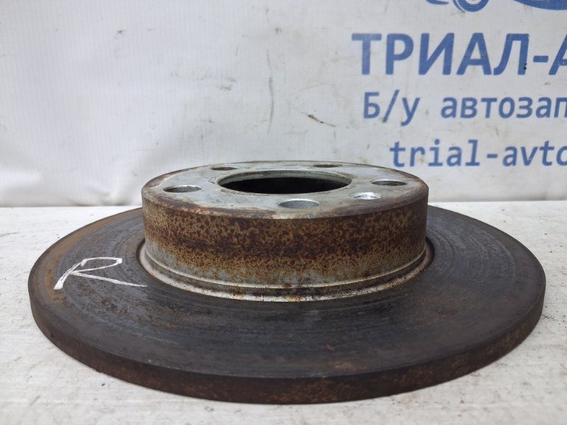 Диск тормозной задний Skoda Fabia 5J 1.4 diesel Диск тормозной задний Skoda Fabia 5J 1.4 diesel