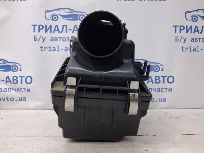 Корпус воздушного фильтра Avensis 2002-2010 T25 2.0 diesel 1ADFTV Корпус воздушного фильтра Avensis 2002-2010 T25 2.0 diesel 1ADFTV