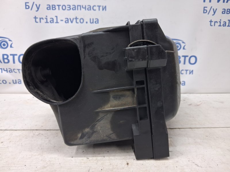 Корпус воздушного фильтра Avensis 2002-2010 T25 2.0 diesel 1ADFTV Корпус воздушного фильтра Avensis 2002-2010 T25 2.0 diesel 1ADFTV