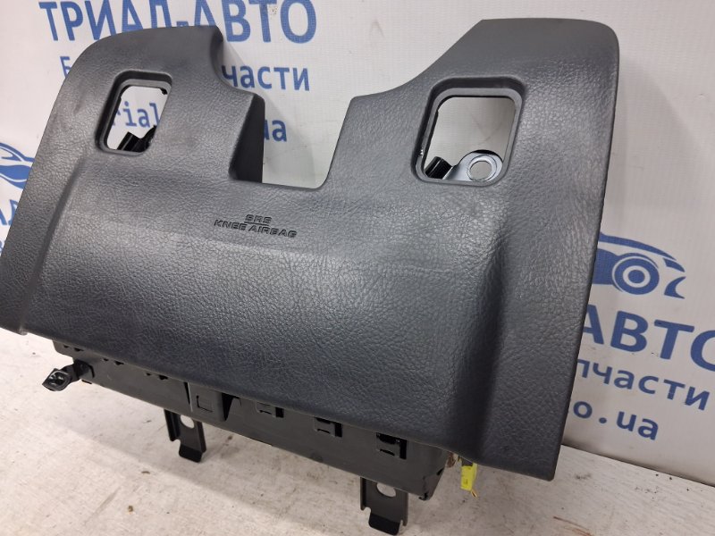 Подушка в колени Toyota Avensis T25 2.0 diesel 1ADFTV