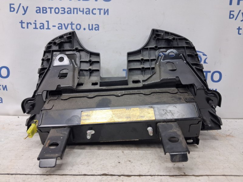 Подушка в колени Avensis 2002-2010 T25 2.0 diesel 1ADFTV
