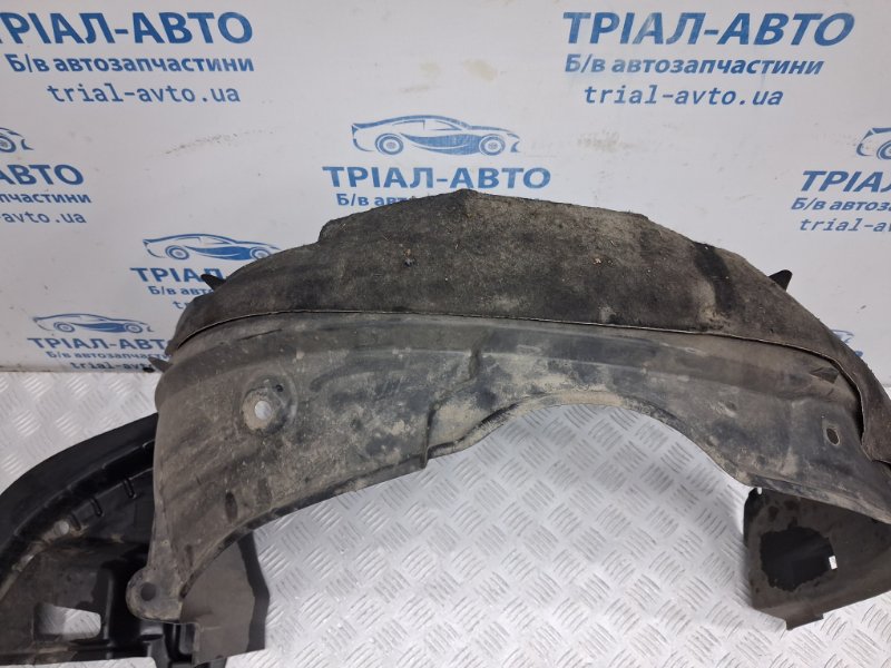 Подкрылок передний левый Toyota Avensis T25 2.0 diesel 1ADFTV Подкрылок передний левый Toyota Avensis T25 2.0 diesel 1ADFTV