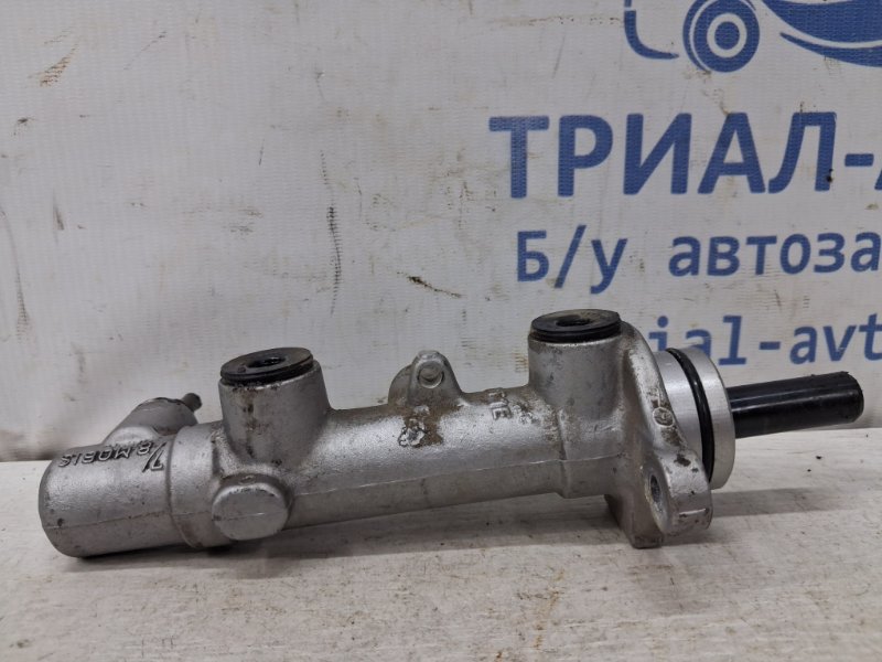 Запчасть тормозной цилиндр главный Hyundai I30 2007-2012 FD 1.6 бензин G4FC 585101H200 Б/У Тормозной цилиндр главный Hyundai I30 2007-2012 FD 1.6 бензин G4FC 585101H200 Б/У