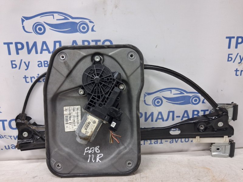 Запчасть стеклоподъемник передний правый Skoda Fabia 2007-2014 5J 1.4 diesel 5J4837462 Б/У Стеклоподъемник передний правый Skoda Fabia 2007-2014 5J 1.4 diesel 5J4837462 Б/У
