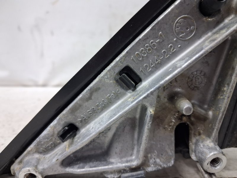 Зеркало правое Fabia 2007-2014 5J 1.4 diesel Зеркало правое Fabia 2007-2014 5J 1.4 diesel