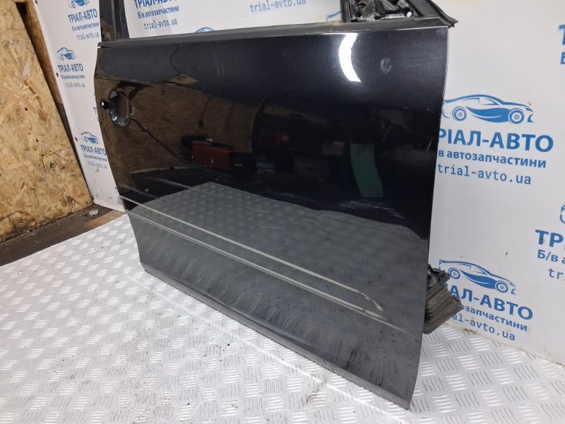 Дверь передняя правая Skoda Fabia 5J 1.4 diesel Дверь передняя правая Skoda Fabia 5J 1.4 diesel