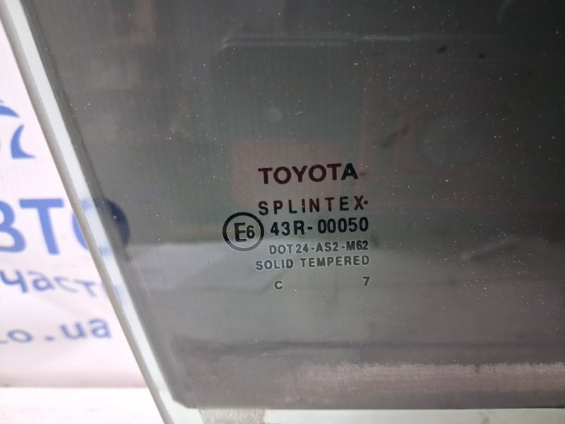 Стекло двери переднее правое Toyota Avensis T25 2.0 diesel 1ADFTV Стекло двери переднее правое Toyota Avensis T25 2.0 diesel 1ADFTV