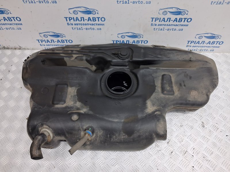 Бак топливный пластик Avensis 2002-2010 T25 2.0 diesel 1ADFTV Бак топливный пластик Avensis 2002-2010 T25 2.0 diesel 1ADFTV