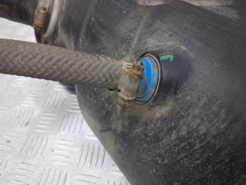Бак топливный пластик Avensis 2002-2010 T25 2.0 diesel 1ADFTV Бак топливный пластик Avensis 2002-2010 T25 2.0 diesel 1ADFTV