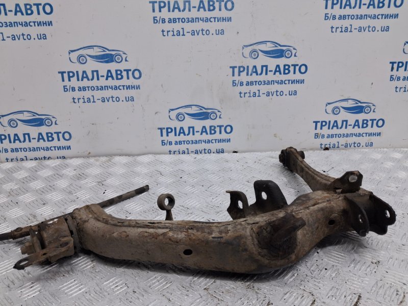 Рычаг задней подвески продольный левый Avensis 2002-2010 T25 2.0 diesel 1ADFTV Рычаг задней подвески продольный левый Avensis 2002-2010 T25 2.0 diesel 1ADFTV