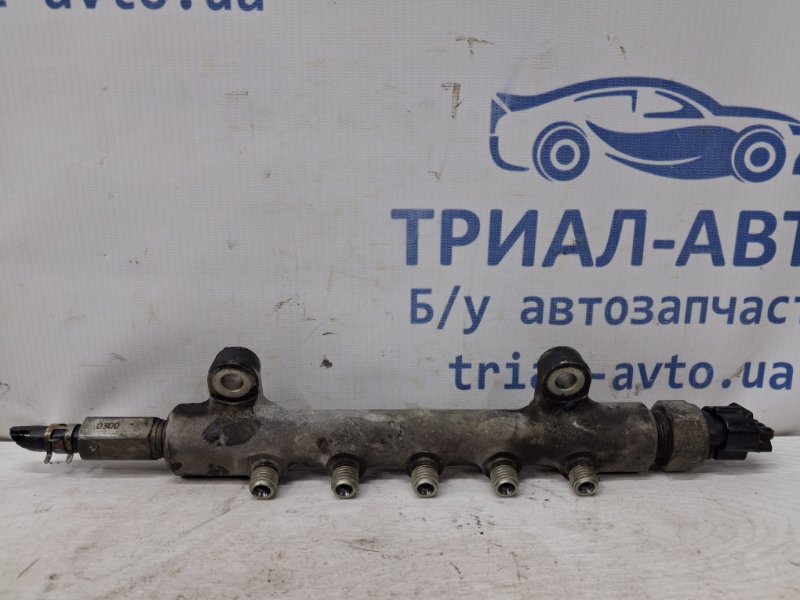 Запчасть топливная рампа Toyota Avensis 2002-2010 T25 2.0 diesel 1ADFTV 238100R010 Б/У Топливная рампа Toyota Avensis 2002-2010 T25 2.0 diesel 1ADFTV 238100R010 Б/У