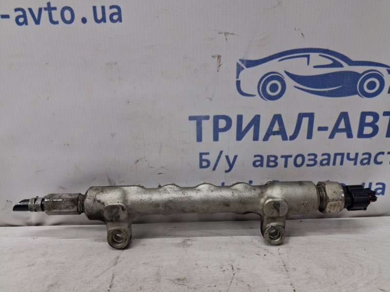 Топливная рампа Avensis 2002-2010 T25 2.0 diesel 1ADFTV Топливная рампа Avensis 2002-2010 T25 2.0 diesel 1ADFTV