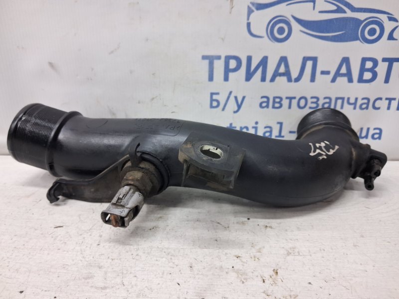 Патрубок интеркулера Avensis 2002-2010 T25 2.0 diesel 1ADFTV Патрубок интеркулера Avensis 2002-2010 T25 2.0 diesel 1ADFTV