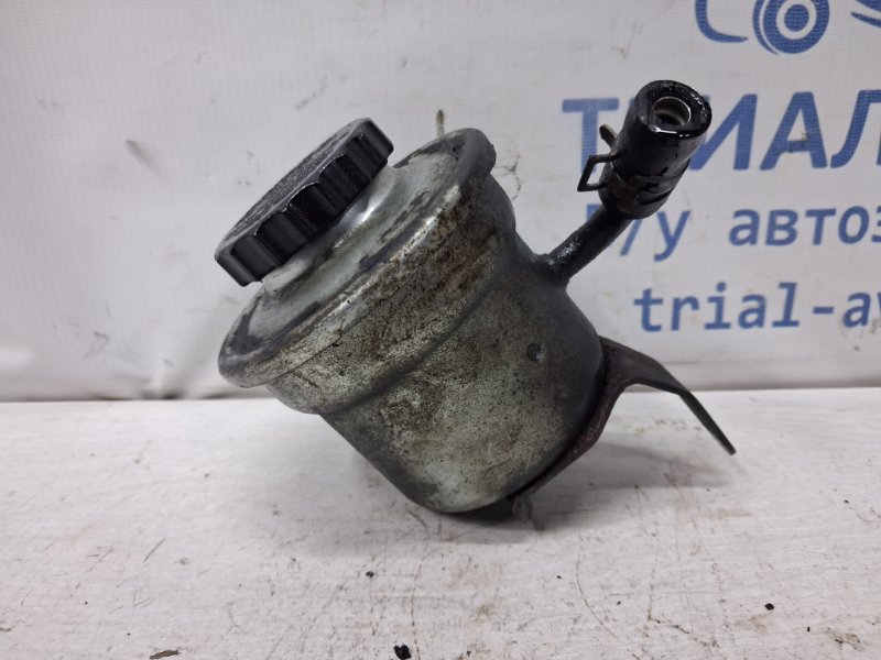 Запчасть бачок гур Toyota Avensis 2002-2010 T25 2.0 diesel 1ADFTV 4430522040 Б/У Бачок ГУР Toyota Avensis 2002-2010 T25 2.0 diesel 1ADFTV 4430522040 Б/У
