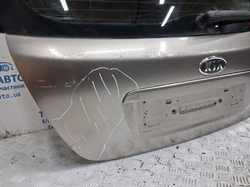Крышка багажника Ceed 2006-2012 ED 1.6 diesel D4FB Крышка багажника Ceed 2006-2012 ED 1.6 diesel D4FB