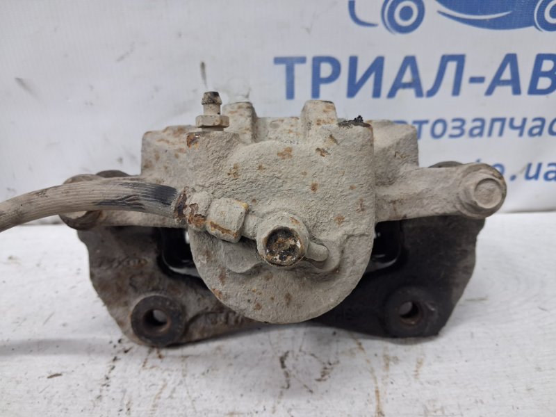 Суппорт передний правый Kia Ceed ED 1.6 diesel D4FB Суппорт передний правый Kia Ceed ED 1.6 diesel D4FB