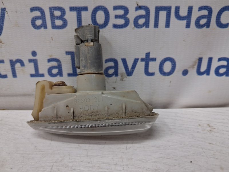 Повторитель поворотника Kia Ceed ED 1.6 diesel D4FB Повторитель поворотника Kia Ceed ED 1.6 diesel D4FB