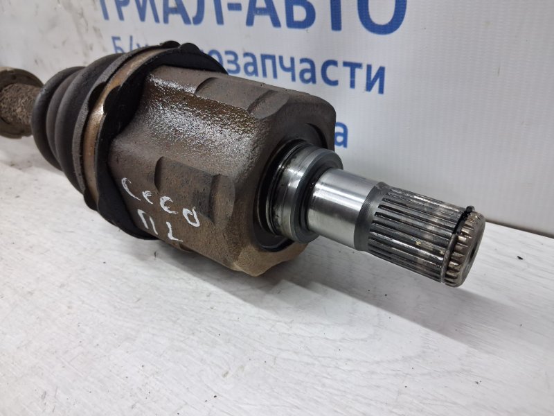 Привод передний левый Ceed 2006-2012 ED 1.6 diesel D4FB Привод передний левый Ceed 2006-2012 ED 1.6 diesel D4FB