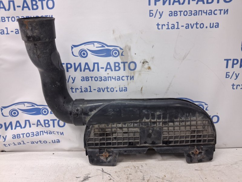 Воздухозаборник Kia Ceed ED 1.6 diesel D4FB Воздухозаборник Kia Ceed ED 1.6 diesel D4FB