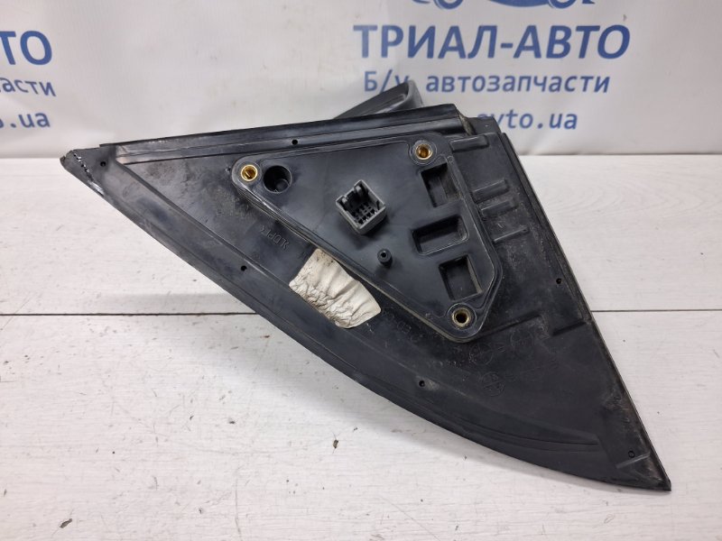 Зеркало правое Ceed 2006-2012 ED 1.6 diesel D4FB Зеркало правое Ceed 2006-2012 ED 1.6 diesel D4FB