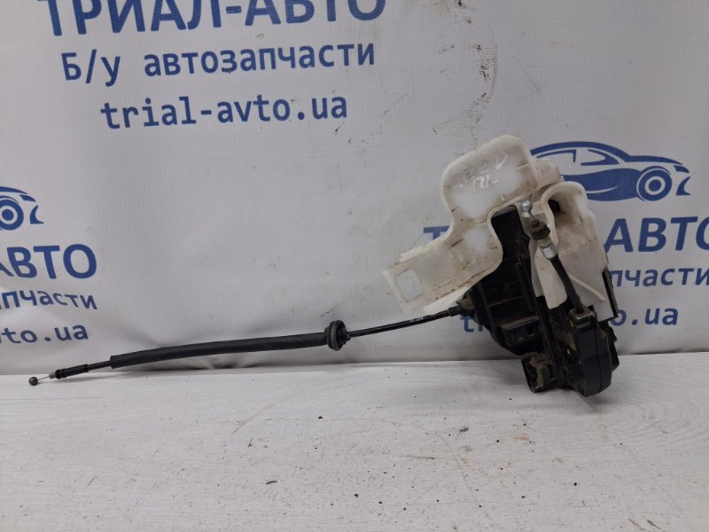 Запчасть замок двери передний левый Kia Ceed 2006-2012 ED 1.6 diesel D4FB 813101H000 Б/У Замок двери передний левый Kia Ceed 2006-2012 ED 1.6 diesel D4FB 813101H000 Б/У