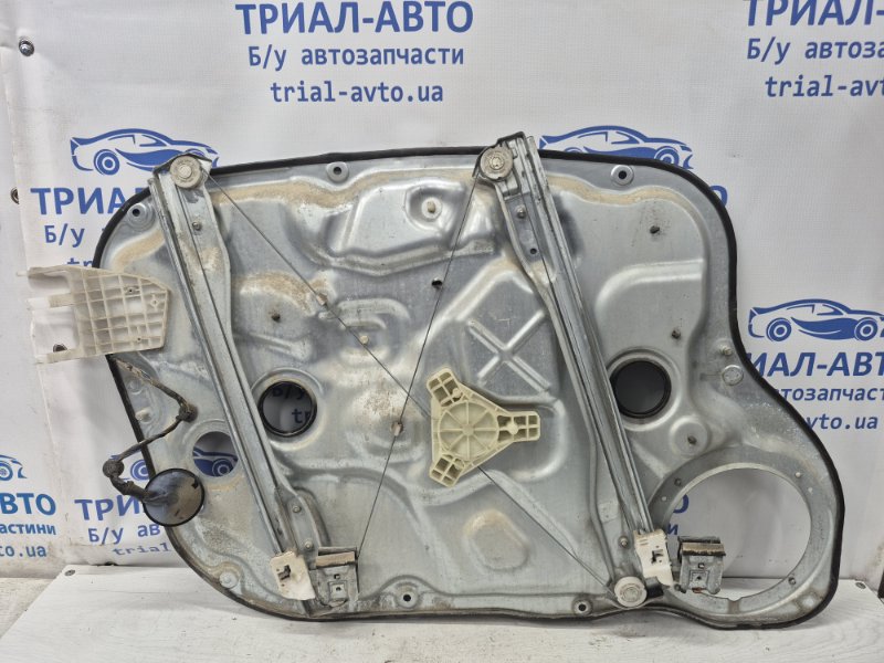 Стеклоподъемник передний правый Kia Ceed ED 1.6 diesel D4FB Стеклоподъемник передний правый Kia Ceed ED 1.6 diesel D4FB
