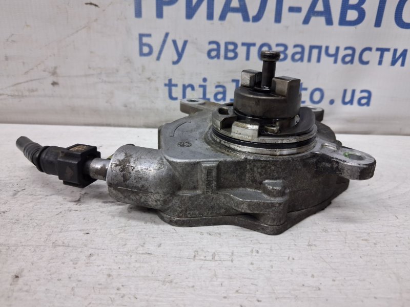 Насос вакуумный Avensis 2002-2010 T25 2.0 diesel 1ADFTV Насос вакуумный Avensis 2002-2010 T25 2.0 diesel 1ADFTV
