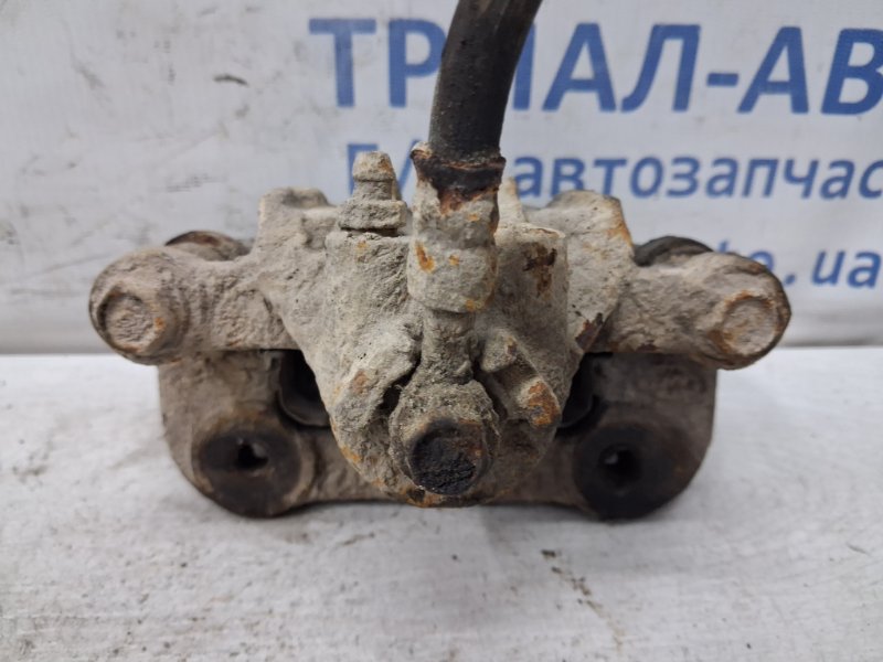 Суппорт задний правый Kia Ceed ED 1.6 diesel D4FB Суппорт задний правый Kia Ceed ED 1.6 diesel D4FB