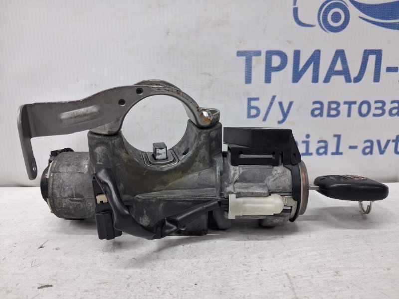 Замок зажигания Toyota Avensis 2002-2010 T25 2.0 diesel 1ADFTV 8907305071 Б/У