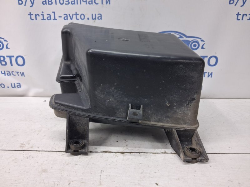 Запчасть резонатор воздушного фильтра Chevrolet Epica 2006-2013 V250 2.5 бензин X25D1 96328727 Б/У Резонатор воздушного фильтра Chevrolet Epica 2006-2013 V250 2.5 бензин X25D1 96328727 Б/У