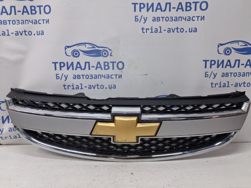 Решетка радиатора Chevrolet Epica 2006-2013 V250 2.5 бензин X25D1 96633843 Б/У