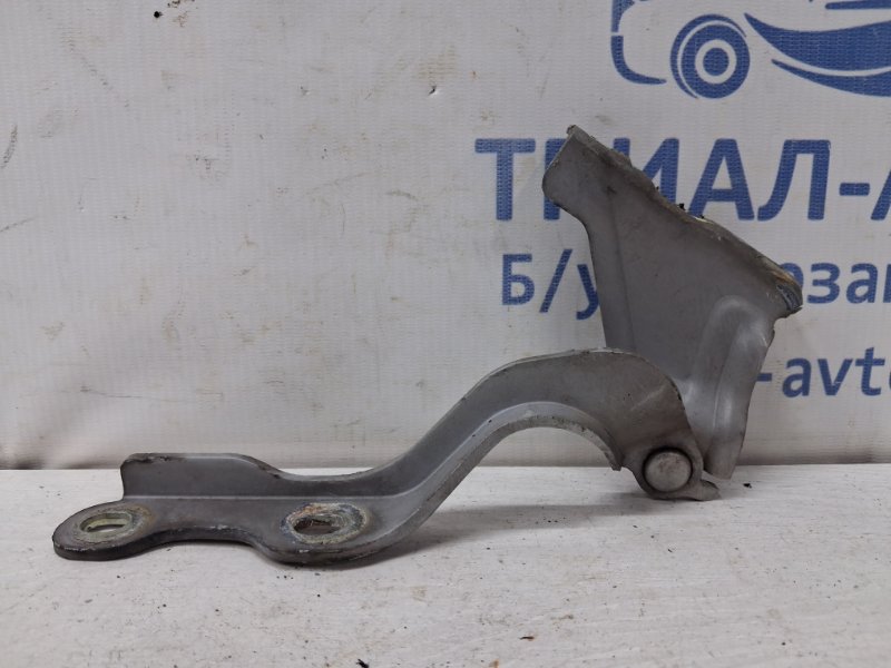 Запчасть петля капота левая Chevrolet Epica 2006-2013 V250 2.5 бензин X25D1 96636332 Б/У Петля капота левая Chevrolet Epica 2006-2013 V250 2.5 бензин X25D1 96636332 Б/У