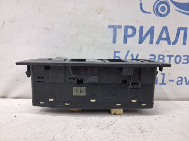 Блок управления стеклоподъемниками Epica 2006-2013 V250 2.5 бензин X25D1 Блок управления стеклоподъемниками Epica 2006-2013 V250 2.5 бензин X25D1