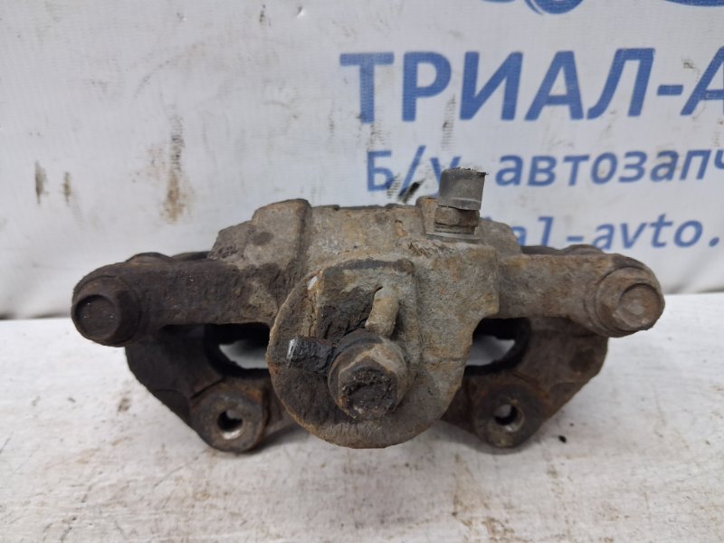 Суппорт задний левый Chevrolet Epica V250 2.5 бензин X25D1 Суппорт задний левый Chevrolet Epica V250 2.5 бензин X25D1