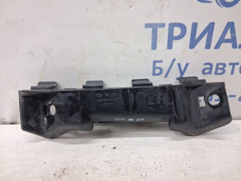 Запчасть кронштейн бампера передний левый Kia Ceed 2006-2012 ED 1.6 diesel D4FB 865171H000 Б/У Кронштейн бампера передний левый Kia Ceed 2006-2012 ED 1.6 diesel D4FB 865171H000 Б/У