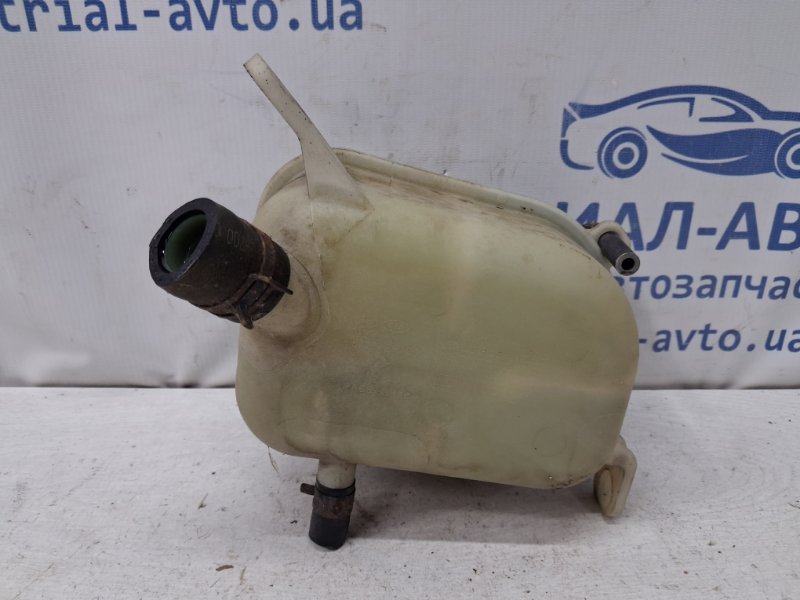 Бачок радиатора (расширительный) Kia Ceed ED 1.6 diesel D4FB Бачок радиатора (расширительный) Kia Ceed ED 1.6 diesel D4FB