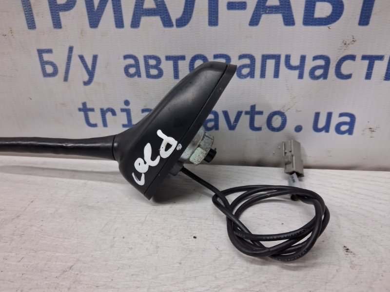 Антенна Kia Ceed ED 1.6 diesel D4FB Антенна Kia Ceed ED 1.6 diesel D4FB