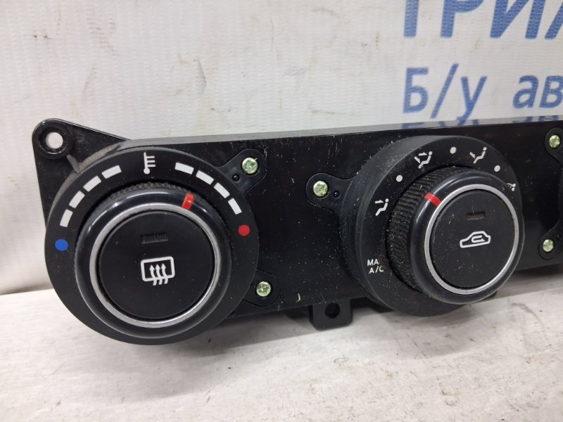 Блок управления кондиционером Kia Ceed ED 1.6 diesel D4FB Блок управления кондиционером Kia Ceed ED 1.6 diesel D4FB