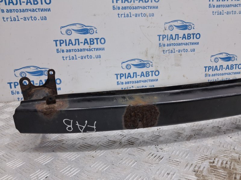 Усилитель бампера передний Fabia 2007-2014 5J 1.4 diesel Усилитель бампера передний Fabia 2007-2014 5J 1.4 diesel