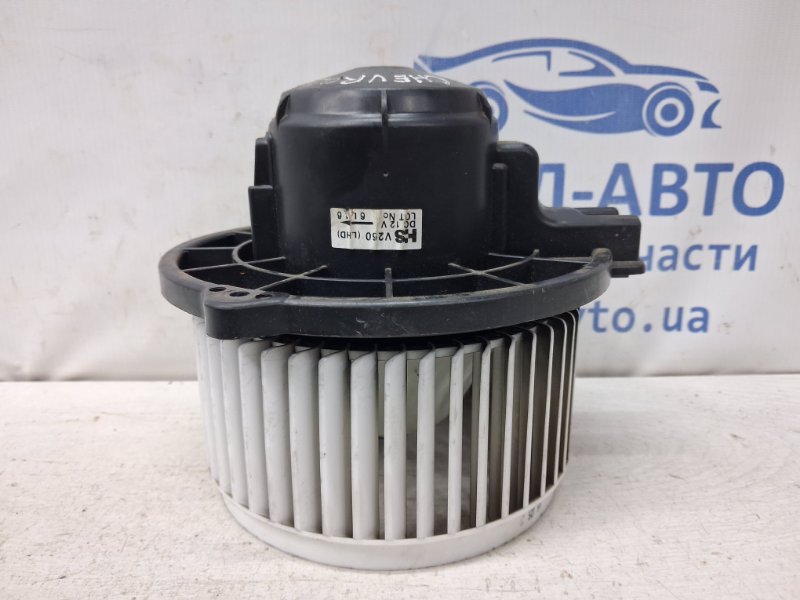 Запчасть моторчик печки Chevrolet Epica 2006-2013 V250 2.5 бензин X25D1 96423425 Б/У Моторчик печки Chevrolet Epica 2006-2013 V250 2.5 бензин X25D1 96423425 Б/У