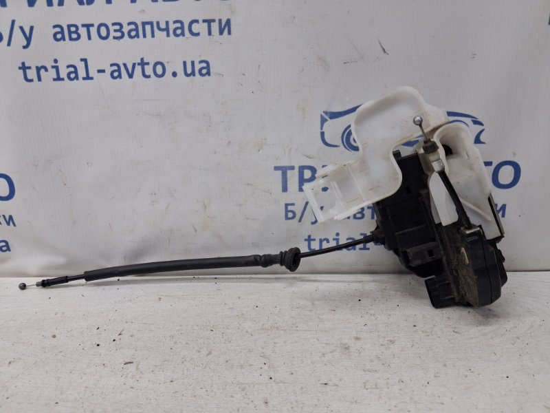 Запчасть замок двери передний левый Kia Ceed 2006-2012 ED 1.6 diesel D4FB 813101H000 Б/У Замок двери передний левый Kia Ceed 2006-2012 ED 1.6 diesel D4FB 813101H000 Б/У