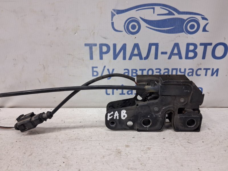 Запчасть замок капота Skoda Fabia 2007-2014 5J 1.4 diesel 5J0823509A Б/У Замок капота Skoda Fabia 2007-2014 5J 1.4 diesel 5J0823509A Б/У