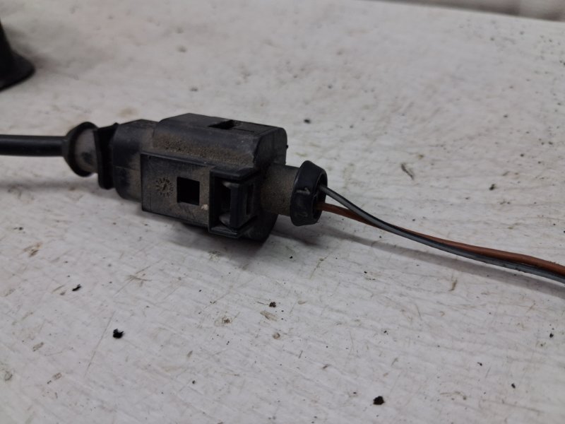 Замок капота Fabia 2007-2014 5J 1.4 diesel Замок капота Fabia 2007-2014 5J 1.4 diesel