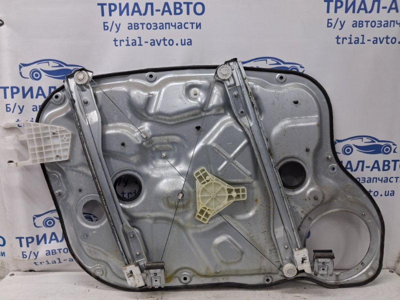 Стеклоподъемник передний правый Ceed 2006-2012 ED 1.6 diesel D4FB Стеклоподъемник передний правый Ceed 2006-2012 ED 1.6 diesel D4FB