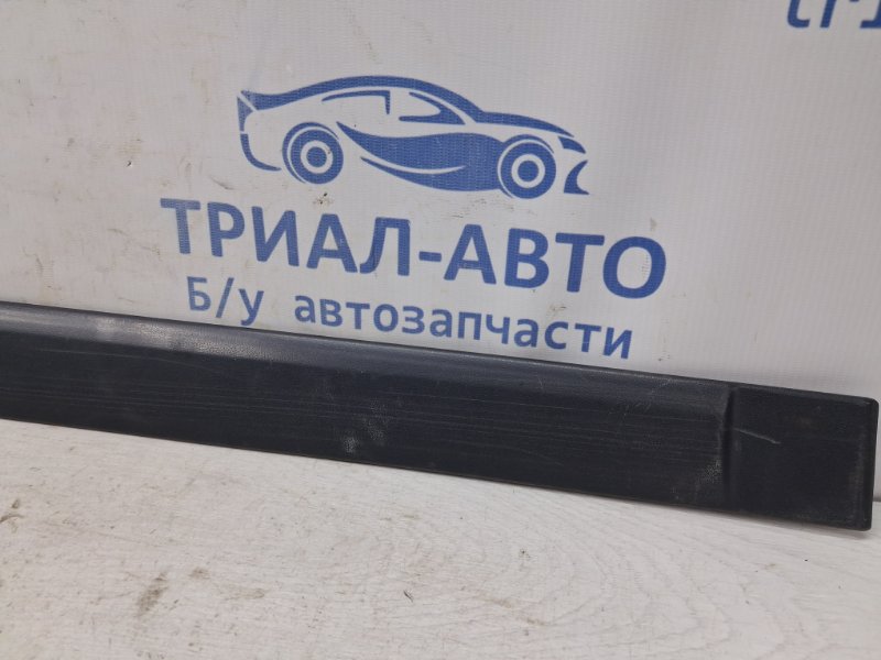 Накладка двери задняя правая Skoda Fabia 5J 1.4 diesel Накладка двери задняя правая Skoda Fabia 5J 1.4 diesel
