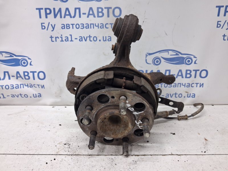 Цапфа задняя левая со ступицей Ceed 2006-2012 ED 1.6 diesel D4FB Цапфа задняя левая со ступицей Ceed 2006-2012 ED 1.6 diesel D4FB