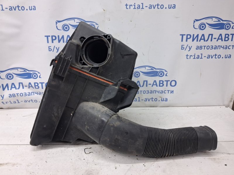 Запчасть корпус воздушного фильтра Skoda Fabia 2007-2014 5J 1.4 diesel 6Q0129607AR Б/У Корпус воздушного фильтра Skoda Fabia 2007-2014 5J 1.4 diesel 6Q0129607AR Б/У