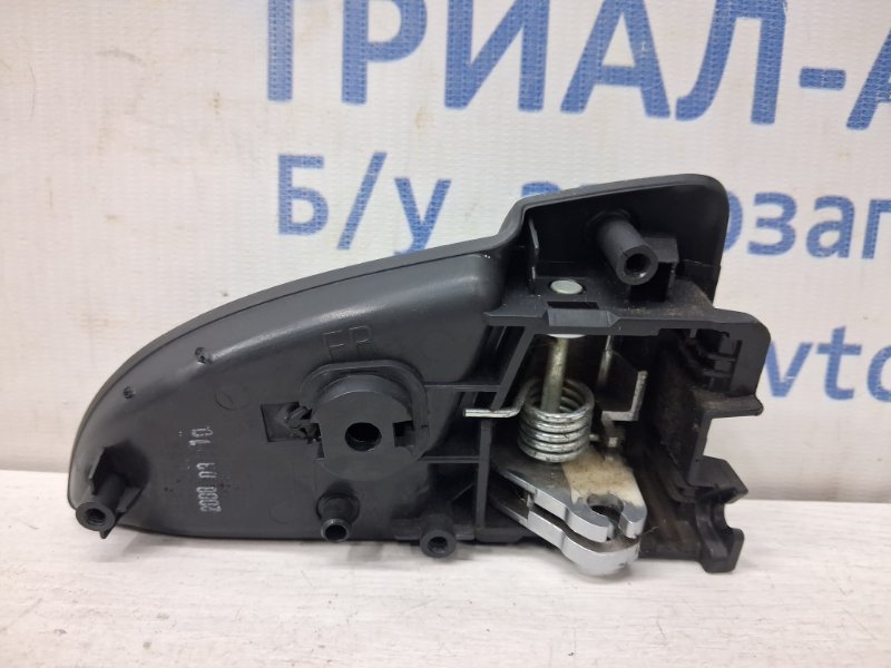 Ручка двери внутренняя левая Kia Ceed ED 1.6 diesel D4FB Ручка двери внутренняя левая Kia Ceed ED 1.6 diesel D4FB