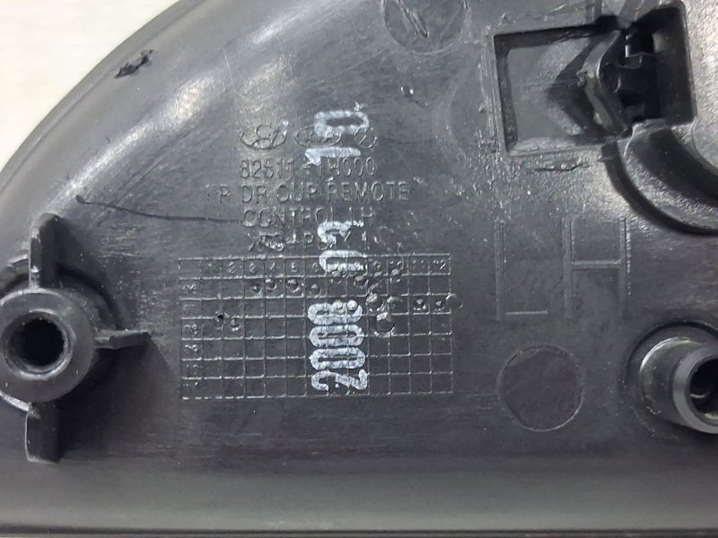 Ручка двери внутренняя левая Ceed 2006-2012 ED 1.6 diesel D4FB Ручка двери внутренняя левая Ceed 2006-2012 ED 1.6 diesel D4FB